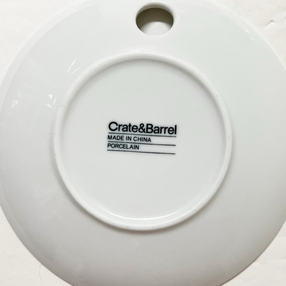 Crate & Barrel White Porcelain 6" Loop Plate Appetizer Plate with Hole Set of 4 - Picture 7 of 7